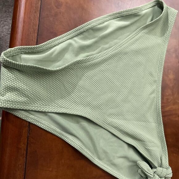 Wild Fable Women's Pique Textured High Leg CheekyHigh Waist BikiniBottom NWOT  L - Picture 9 of 9